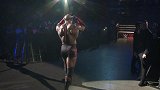 WWE-18年-中国赛：莱斯利与中国摔迷亲密互动-花絮