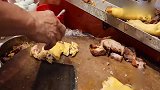 快餐就是如此简单粗暴，就是往饭里堆烧腊，加半个咸蛋