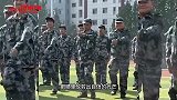 这迷人的脚步旁边的“岳云鹏”都忍不住了