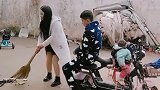 你们两口子不能这么玩，孩子都被你们搞蒙了，到底是不是亲生的！