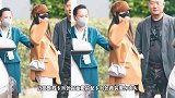 杨幂太会穿！卡其色报童帽搭配西装，如少女一般温婉动人