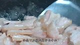 真没想到蒜苗炒双菇会这么好吃，还特别下饭