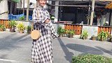 元气满满的少女风穿搭，时尚复古的连衣裙搭配，减龄气质又时髦