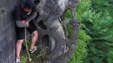 以前每天人来马往，如今却被岁月遗忘