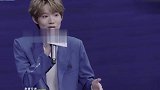 作为今年青春有你 的话题选手，暴扣哥 王浩轩 勇敢面对争议，坚持做自己，心态太好了！潘玮柏也太懂他了哈哈