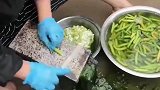 双手挤出一套房，专门请工人加工