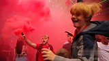 足球信仰的力量！利物浦球迷超燃大片 红色海洋见证荣耀时刻