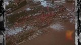 长江等流域洪水退却后，人们发现决口处，到处出现这些
