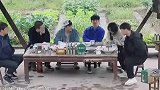 #向往的生活 彭彭甩头实力模仿小H