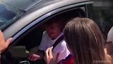 格列兹曼依旧受球迷欢迎 被问去不去巴萨?笑而不语