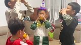 结拜完之后作业都交给四弟写啦