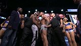 UFC-17年-嘴炮与梅威瑟面对面金钱之战赛前称重仪式现场-花絮