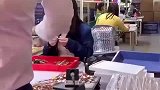 人与人之间都是平等的，言语上的沟通真的很重要