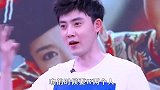 拍吻戏，同时吻两个人是一种什么体验