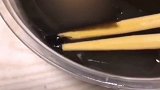女子外卖吃出苍蝇投诉平台，店家表示未看到图片拒绝退款 外卖 苍蝇