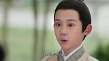 天生女主脸！杨超越新剧和女一号站一起，小一半脸太优越