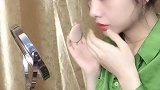 女生照镜子的时候都是啥样的 这个心路历程太坎坷了