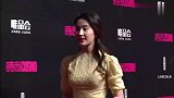 刘亦菲的美是无法超越的！简单的黄礼裙配披肩发，魅力尽显
