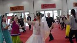 全球人口密度最大的国家，是中国的10倍，女性只能不断生孩子！