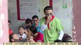 锋味：大表哥故意占便宜，在黑板上写一个字，谢霆锋大声念了出来