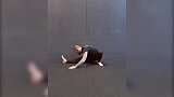 高扫的伸展训练之静态篇 对身体柔韧性的要求相当高
