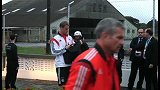 世界杯-14年-德国队大雨滂沱中凯旋返回驻地-新闻