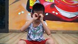 儿童趣味扮演：小萌娃不小心受伤了！