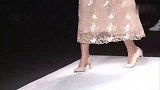 白色印花裙，纯洁无瑕，逛街时的首选