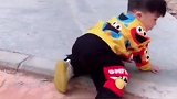 宝宝：唉呀妈呀！这也太高了，下一秒宝宝反应笑喷无数人