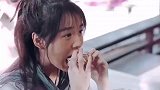 且听凤鸣幕后花絮：杨超越小吃货上线，吃的太多被徐开聘吐槽！