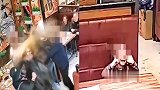 看着都疼！两桌顾客在烧烤店内端滚烫涮肚锅互泼 3人被刑拘
