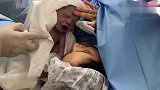 新生儿宝宝与妈妈的第一次见面，这一刻真让人感动！