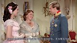 17、18世纪，欧洲女性越来越夸张的贵族时尚