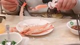 这个为我剥虾的男人有点厉害了，要吃够多少虾才能练就这般绝招