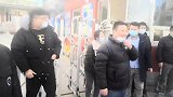 全公司唯一女同事搬家，场面很是壮观