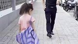 拾金不昧，是我们中华民族的传统美德，我们要从自己做起传递正能量
