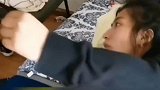 女生和朋友晚上吃完牛肝菌后，产生幻觉