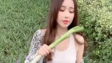美女：还好今天没带钱出门！