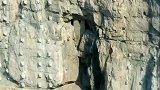 悬崖峭壁上的禹王洞，大禹治水时的办公居住地！
