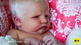 宝宝出生自带白色头发，妈妈将其比作《权利的游戏》中的龙母
