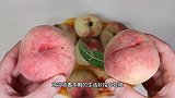 桃子甜不甜，看一眼这里便知道，一挑一个准，老果农的方法真实用