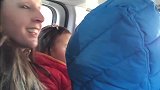 领养到一个招人爱的小女孩，外国养母乐开了花！真幸运！