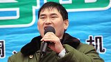 朱之文为国企职工演唱《滚滚长江东逝水》