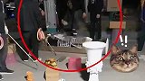 男子套圈套中“空调”，打开一看瞬间暴怒
