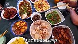 嫩煎肉排荷兰豆不仅是一道美食，更是一曲舌尖上的美味交响曲