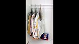 快试试这个9孔衣架，一次可以挂9件衣服