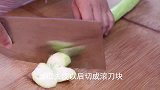 炒丝瓜变黑，很多人第一步就错了，大厨教你新吃法，丝瓜翠绿鲜嫩