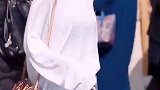 为什么女孩子一笑就显得更漂亮了呢