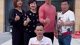 竹竿兄去送礼