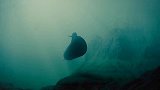 潜艇在水下，是如何知道自己有没有被发现？发现后怎么跑？
